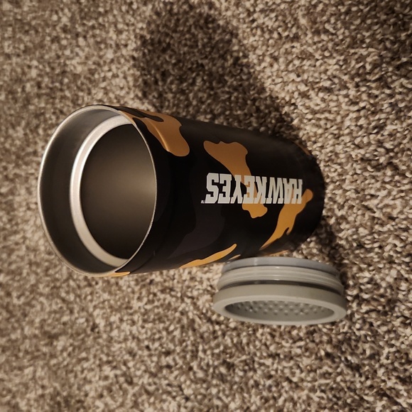 Iowa Hawkeyes Can Coolie - Picture 5 of 6